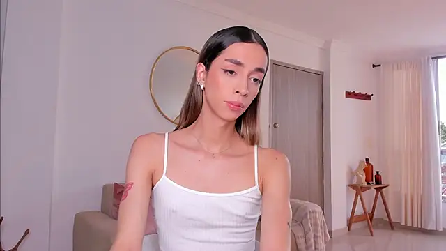 Emmavr online show from February 2025 08:45:01 PM