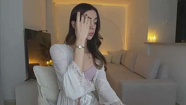 Emmavr online show from February 2026 02:07:02 AM