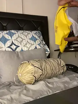 tom thick online show from December 2024 05:44:02 PM