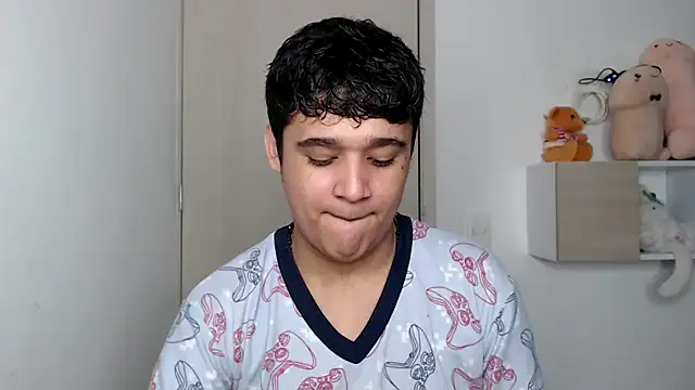 kaiine190 online show from October 2025 06:47:01 AM