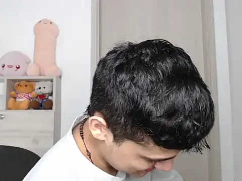 kaiine190 online show from December 2025 01:05:02 PM