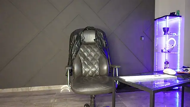 mattmasterss online show from May 2026 08:58:01 PM