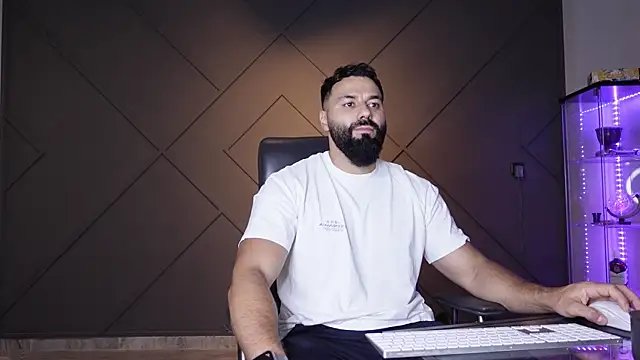 mattmasterss online show from July 2026 10:24:02 PM