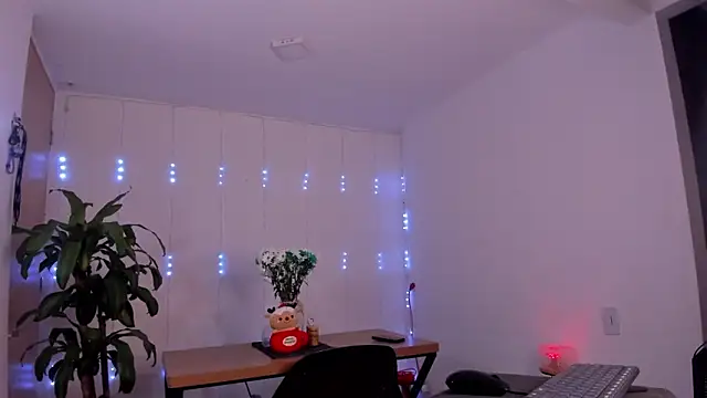 amanda rous online show from December 2025 04:57:02 PM