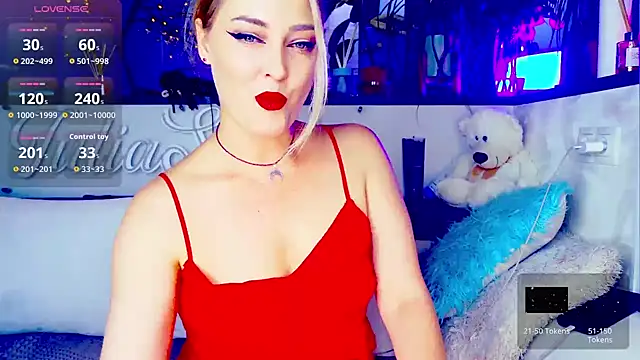 Snapshot of _JuliaSpace_ chatting on October 2025 04:17:02 PM JuliaSpace online show from October 2025 04:17:02 PM