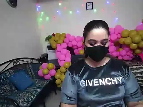 Arushisingh8888 online show from December 2024 11:14:02 AM