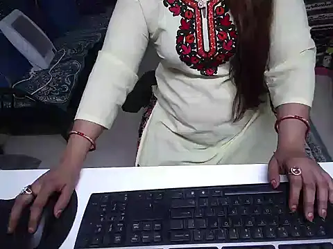 Arushisingh8888 online show from January 2025 10:11:02 AM