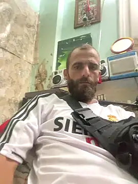 Snapshot of Antonio_Vatooo chatting on September 2025 08:03:01 PM Antonio Vatooo online show from September 2025 08:03:01 PM