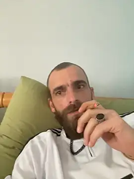 Snapshot of Antonio_Vatooo chatting on September 2025 12:10:01 PM Antonio Vatooo online show from September 2025 12:10:01 PM