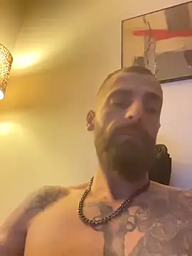 Snapshot of Antonio_Vatooo chatting on November 2025 11:27:02 PM Antonio Vatooo online show from November 2025 11:27:02 PM