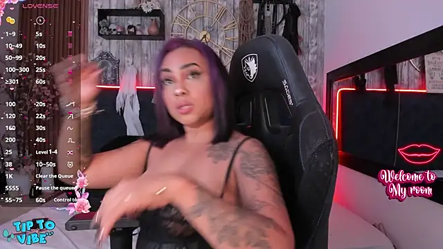 Snapshot of Neko_Misaki chatting on January 2025 01:15:01 PM Neko Misaki online show from January 2025 01:15:01 PM