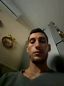 Gionnytav online show from November 2025 07:01:02 PM