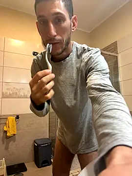 Gionnytav online show from November 2025 04:35:01 AM