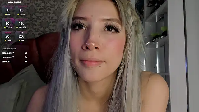 Samantha cp  online show from March 2025 03:17:02 PM