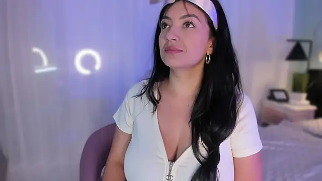 Snapshot of EvaaStevens chatting on March 2025 12:13:01 PM EvaaStevens online show from March 2025 12:13:01 PM