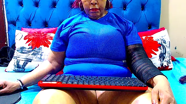 Snapshot of ebonycandy10 chatting on February 2025 04:48:02 AM ebonycandy10 online show from February 2025 04:48:02 AM