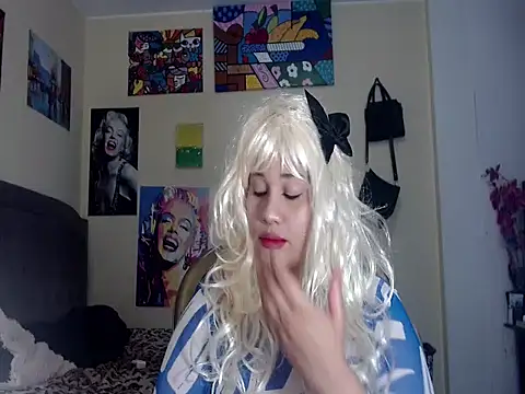 melissa4855 online show from November 2025 01:00:02 AM