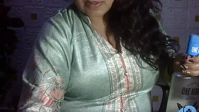 Sexy komolika online show from February 2025 07:52:01 PM