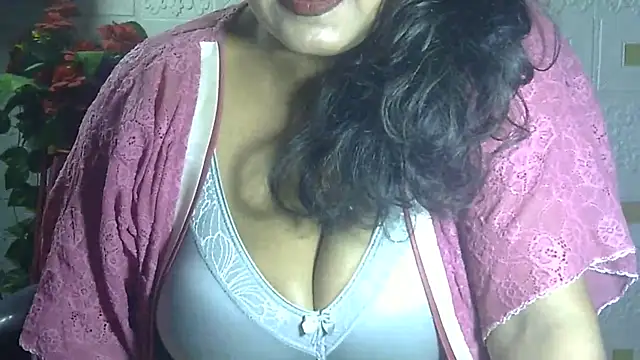 Sexy komolika online show from February 2025 04:42:02 PM