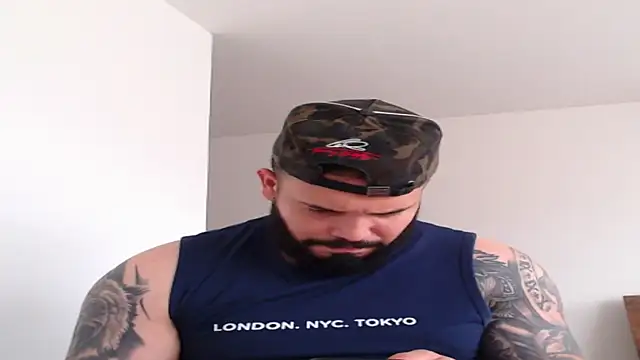 Snapshot of alexandergranda71 chatting on December 2024 05:34:01 PM alexandergranda71 online show from December 2024 05:34:01 PM