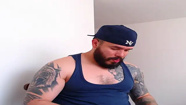 Snapshot of alexandergranda71 chatting on February 2025 02:59:01 PM alexandergranda71 online show from February 2025 02:59:01 PM