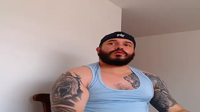 Snapshot of alexandergranda71 chatting on February 2025 03:32:02 PM alexandergranda71 online show from February 2025 03:32:02 PM