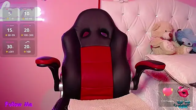 Snapshot of HECATE_23 chatting on March 2025 01:24:01 PM HECATE 23 online show from March 2025 01:24:01 PM