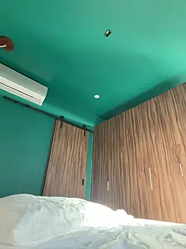 streetdoll online show from March 2026 01:08:01 PM