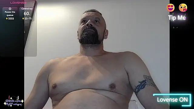 northman1977 online show from December 2024 03:33:02 PM