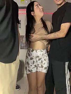 royalgirls x online show from November 2025 01:19:02 AM