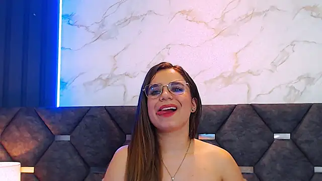 Snapshot of ThaniaJones chatting on March 2025 09:26:01 PM ThaniaJones online show from March 2025 09:26:01 PM