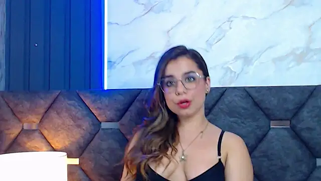Snapshot of ThaniaJones chatting on March 2025 06:10:02 PM ThaniaJones online show from March 2025 06:10:02 PM