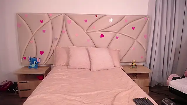 ValleryC online show from February 2026 11:51:01 AM