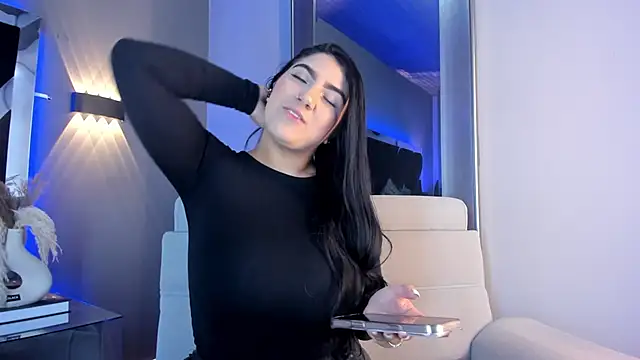 PaulinaDuarte online show from March 2025 11:28:02 AM