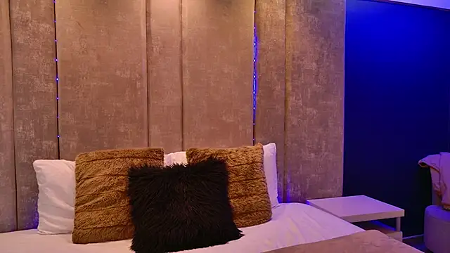 PaulinaDuarte online show from September 2025 11:23:02 AM