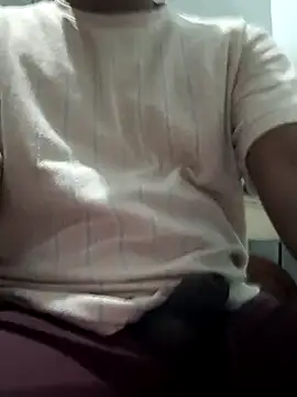 Snapshot of RajeshKumar133476 chatting on November 2025 05:06:01 AM RajeshKumar133476 online show from November 2025 05:06:01 AM