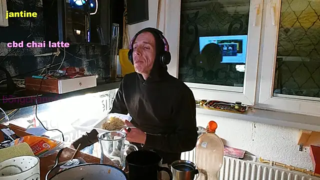 BongChannel online show from March 2025 09:48:02 PM