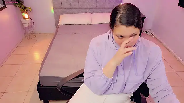 Lana stone  online show from December 2025 03:23:01 AM