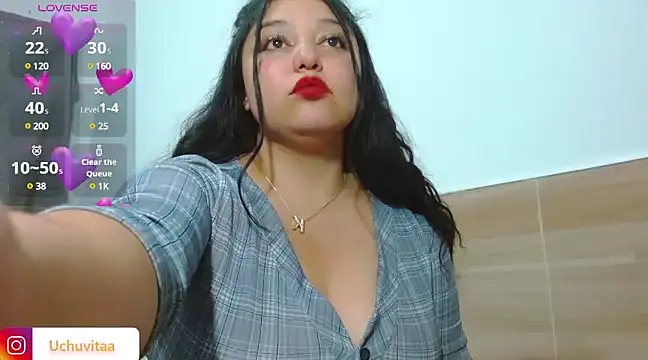 Snapshot of Kym_Owens chatting on December 2024 01:15:02 AM Kym Owens online show from December 2024 01:15:02 AM