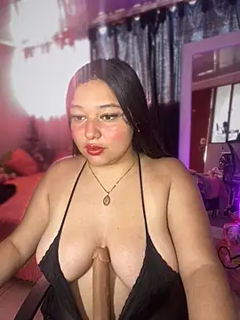 Snapshot of Kym_Owens chatting on November 2025 01:46:01 PM Kym Owens online show from November 2025 01:46:01 PM