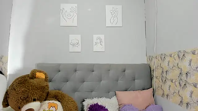 Emma-Wilson online show from January 2025 04:19:01 AM