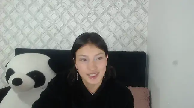 Emma-Wilson online show from February 2025 05:04:02 AM