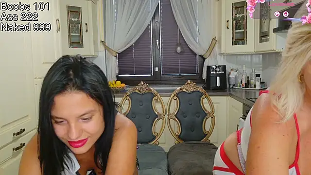 Snapshot of TUNDEROSE1 chatting on July 2026 04:00:02 PM TUNDEROSE1 online show from July 2026 04:00:02 PM