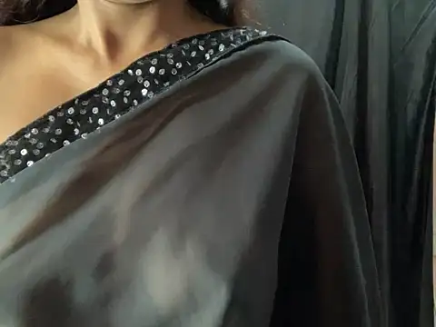 Snapshot of Sexy_trisha__7 chatting on February 2025 09:56:02 PM Sexy trisha 7 online show from February 2025 09:56:02 PM