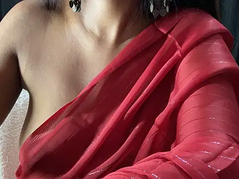 Snapshot of Sexy_trisha__7 chatting on March 2025 08:31:02 PM Sexy trisha 7 online show from March 2025 08:31:02 PM