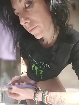 freyamoret online show from March 2026 04:40:01 AM