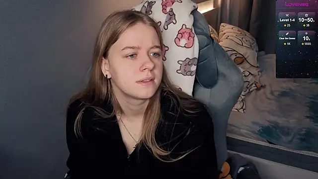 Snapshot of candy_maggie chatting on January 2025 11:28:01 AM candy maggie online show from January 2025 11:28:01 AM
