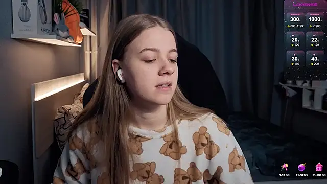 Snapshot of candy_maggie chatting on February 2025 01:30:01 PM candy maggie online show from February 2025 01:30:01 PM