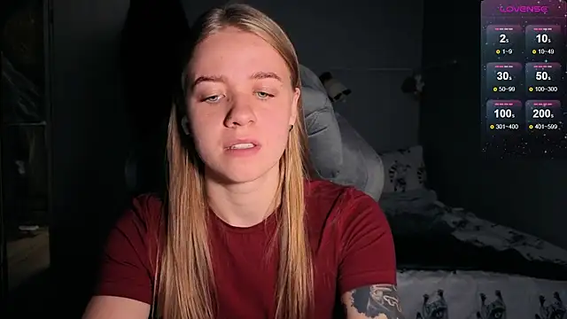 Snapshot of candy_maggie chatting on September 2025 06:30:02 PM candy maggie online show from September 2025 06:30:02 PM