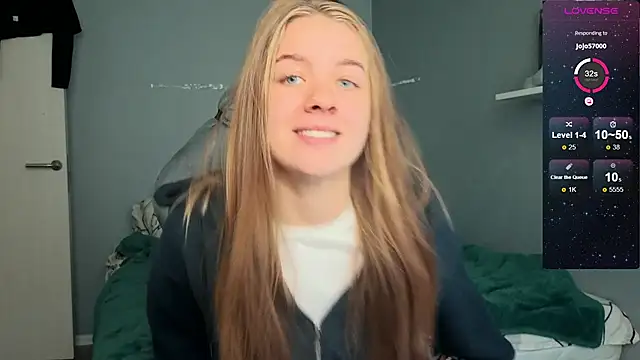 candy maggie online show from October 2025 08:42:02 AM